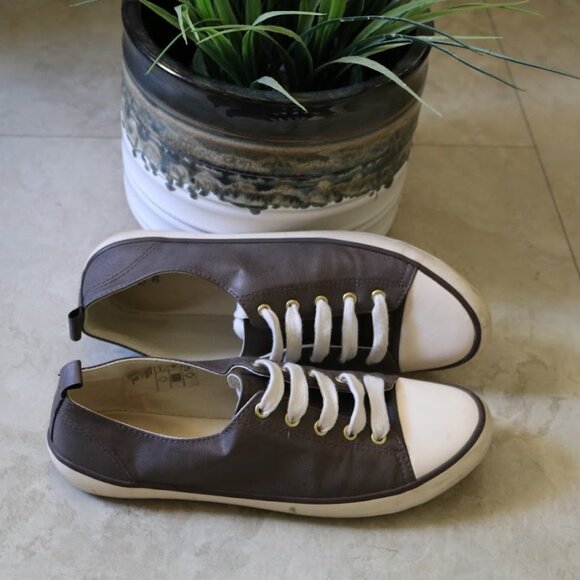 H&M Vegan Leather Low Top Lace-Up Sneaker - Brown, Size 8 - Picture 5 of 16